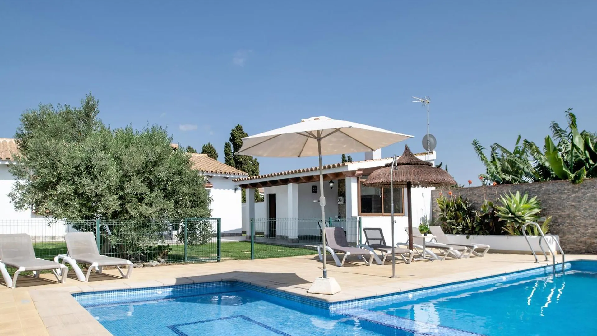 Villa Mendoza Olivo Conil De La Frontera